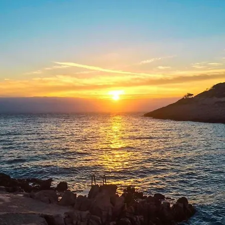 Casa de Férias Sea View Anika By Vellaris, Luxury Mobile